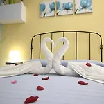 Nemi Nocleg ze śniadaniem 3*
